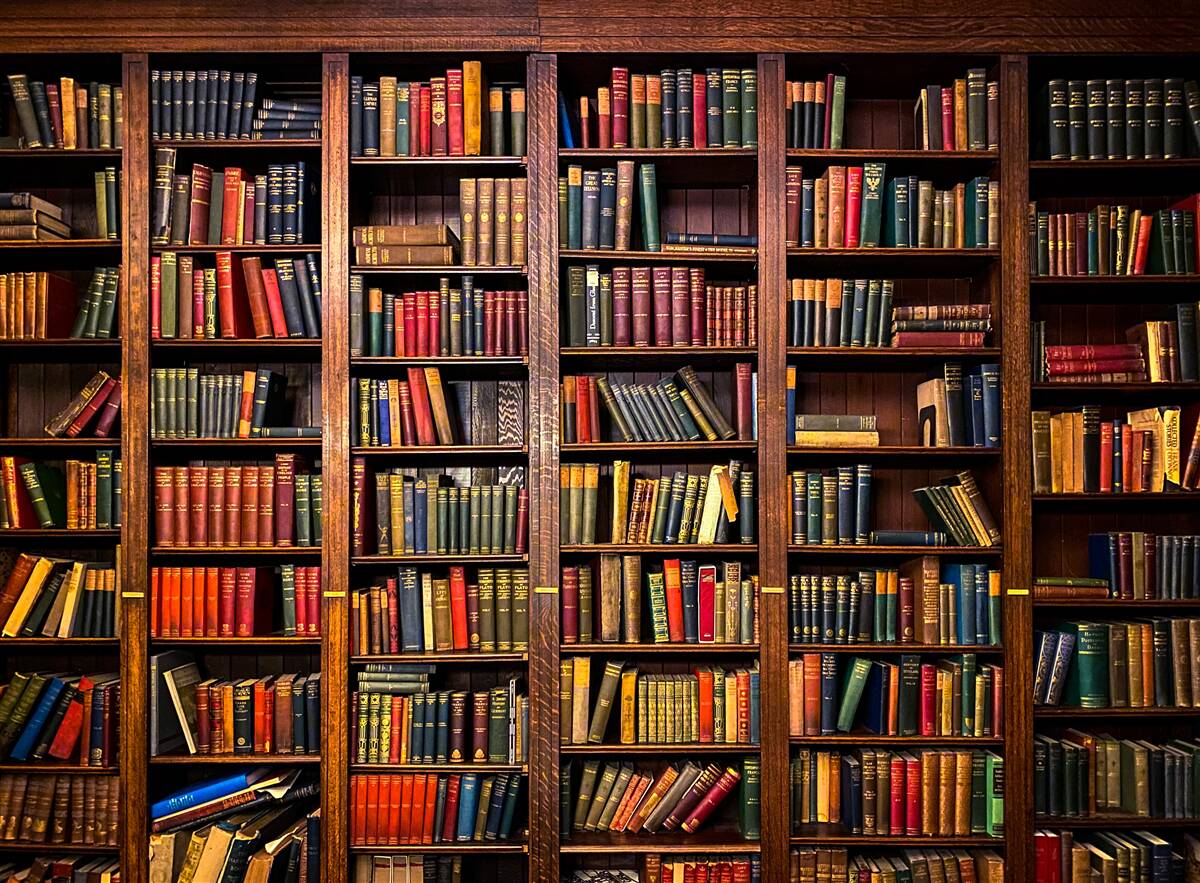 Fototapeta zarezerwuj dużą bibliotekę