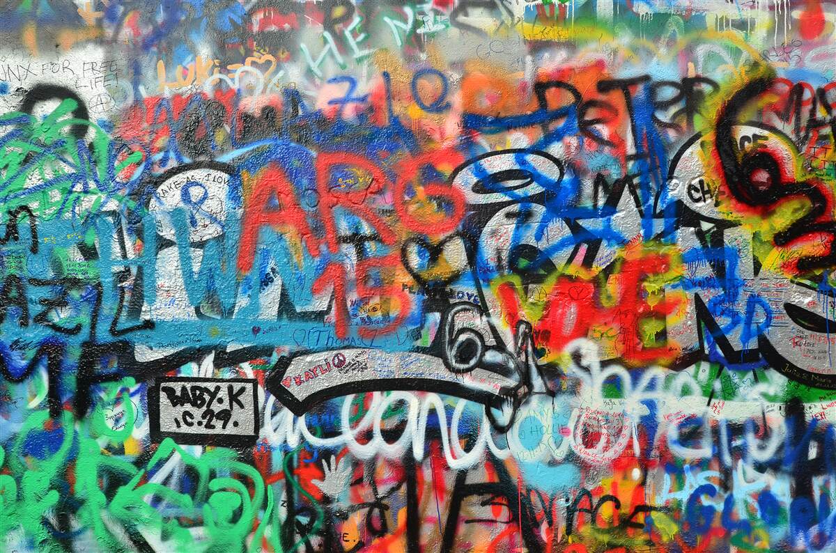Fototapeta ściana pomalowana graffiti